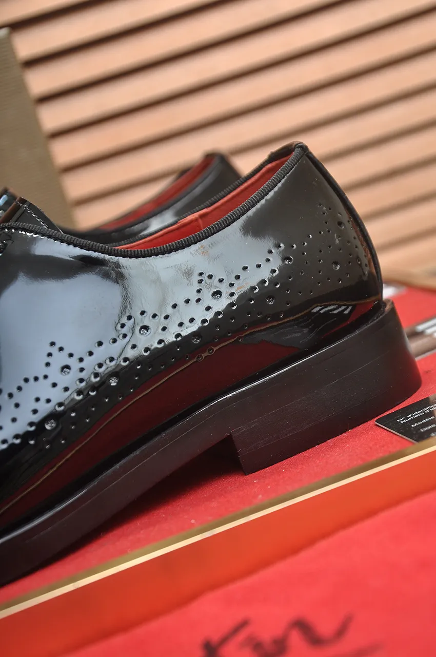Men's shoes 💰620💶 [Chrstian Loubotin] Red-soled shoes 💋Original mold opening, the highest version on the market, purely handmade ➕Imported cowhide uppers, first-layer water-dyed cowhide lining! Original EU high-gloss outsole. 38 to 45 (45 customized)